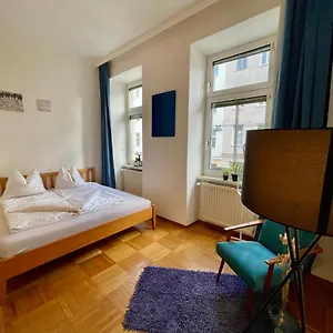 Nice Close To City Center Apartment