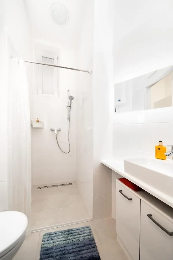 Malixa - Apartment In The Heart Of Vienna Next To Metro 0*,
